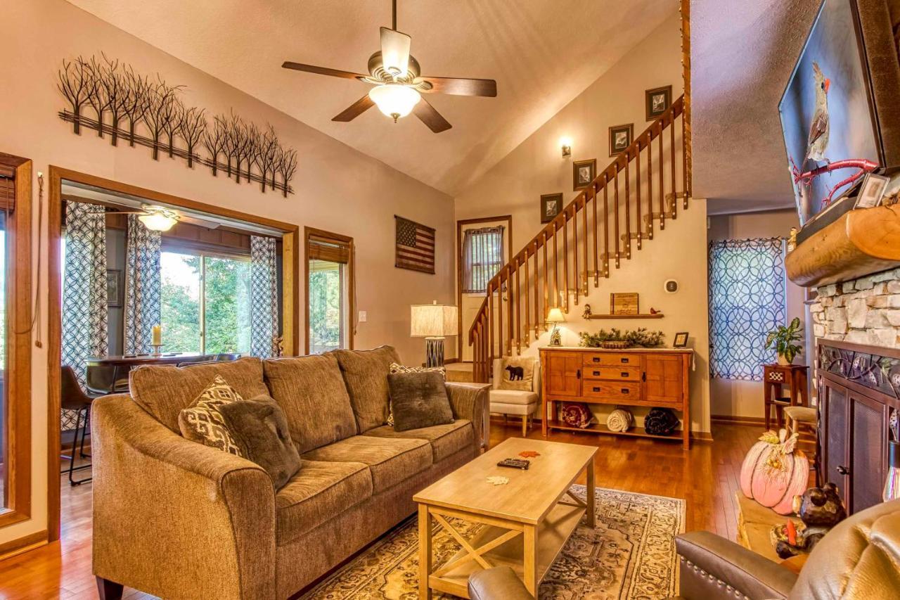 Cozy Cabin With Mountain Views Near Skylift Park! 蓋特林堡 外观 照片