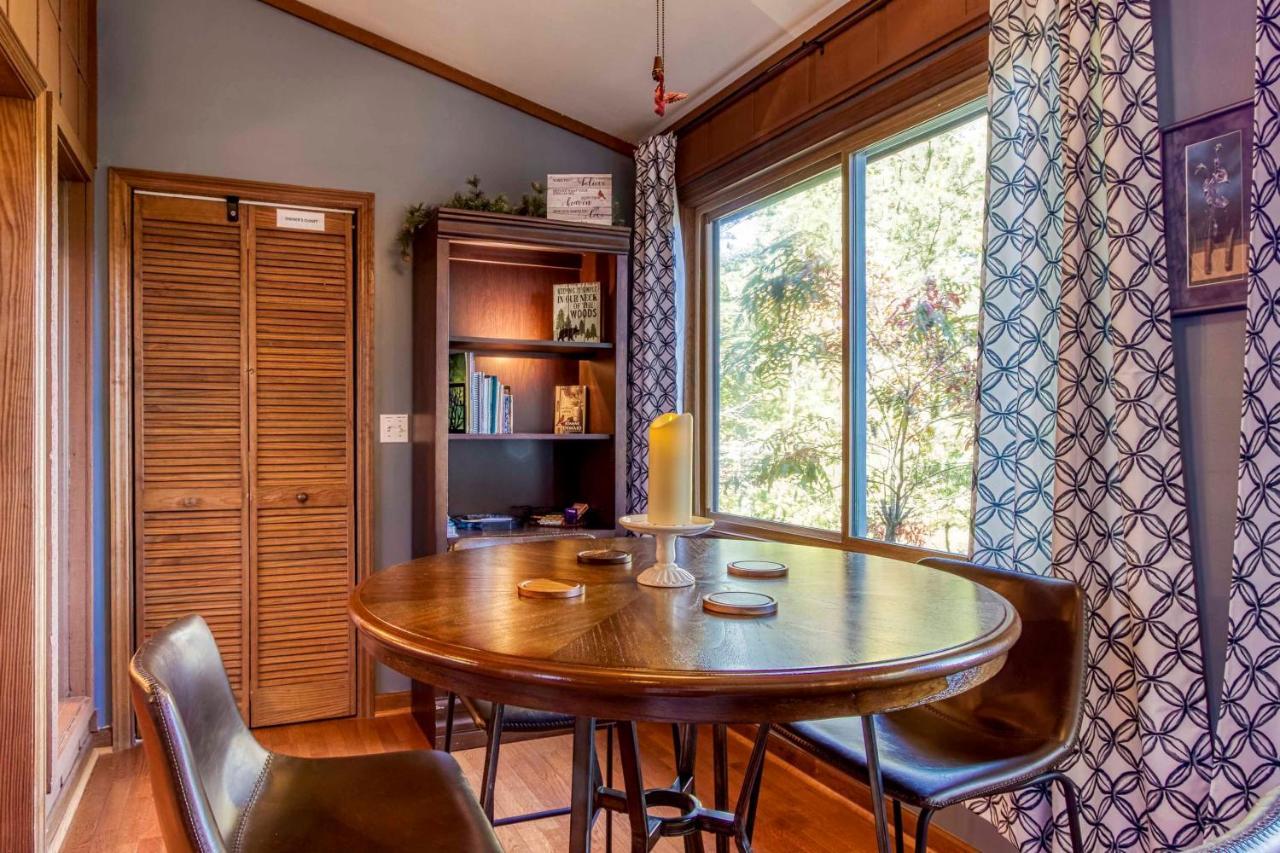 Cozy Cabin With Mountain Views Near Skylift Park! 蓋特林堡 外观 照片
